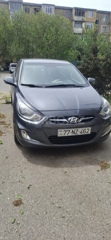 Hyundai Accent-1