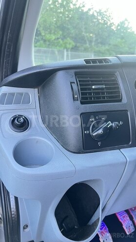 Ford Transit-15