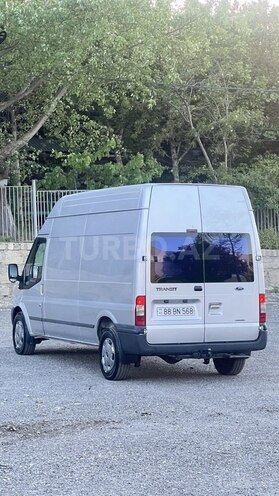 Ford Transit-7