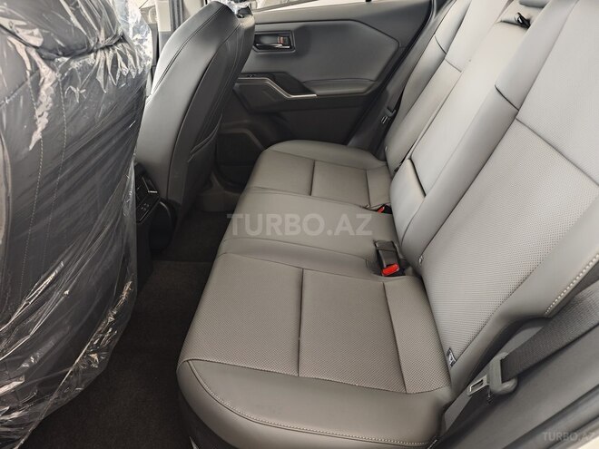 Toyota RAV4-10