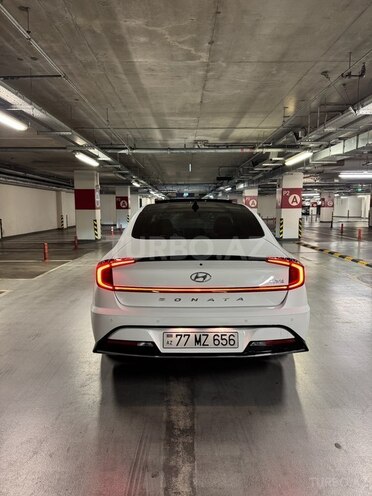 Hyundai Sonata-3