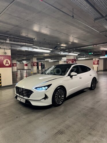 Hyundai Sonata-2