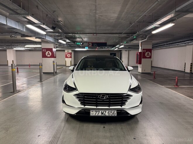 Hyundai Sonata-1