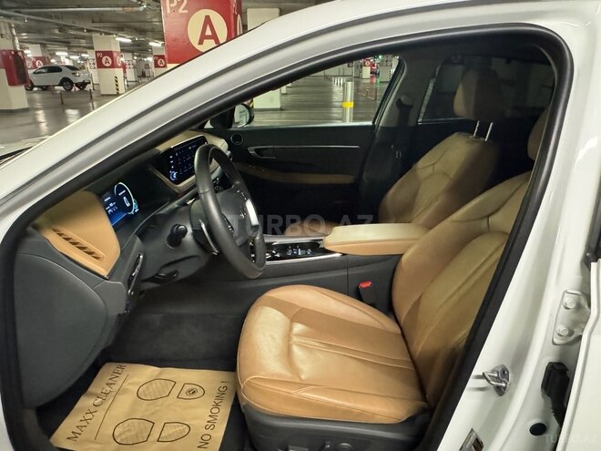 Hyundai Sonata-10