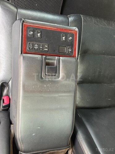 Toyota Camry-13