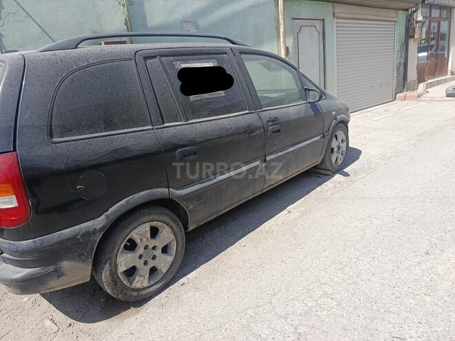 Opel Zafira-2