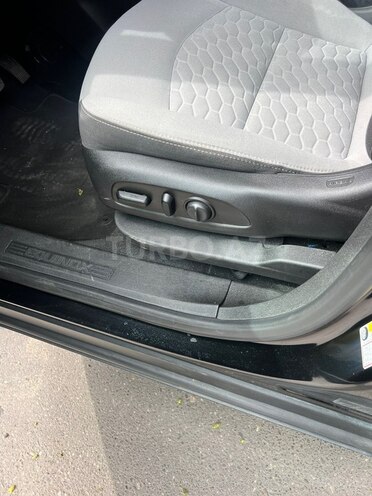 Chevrolet Equinox-7
