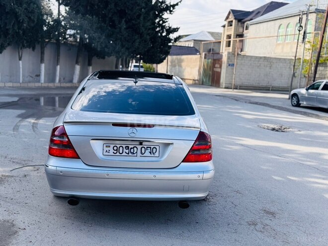 Mercedes E 270-18
