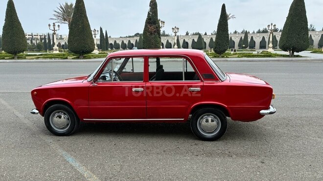 LADA (VAZ) 21011-10