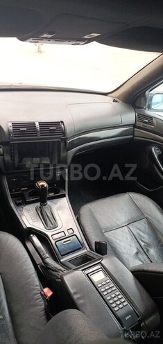 BMW 523-10