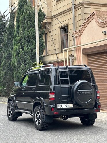 UAZ Patriot-10