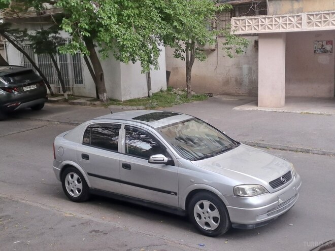 Opel Astra-2