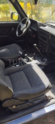 LADA (VAZ) Niva-6