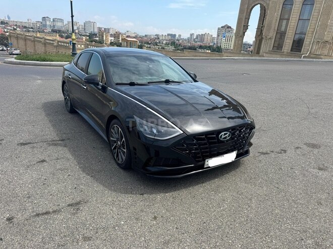 Hyundai Sonata-2