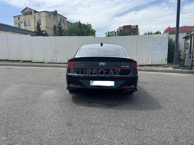 Hyundai Sonata-6