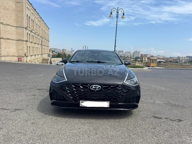 Hyundai Sonata-1