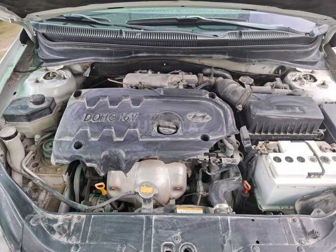 Hyundai Accent-5