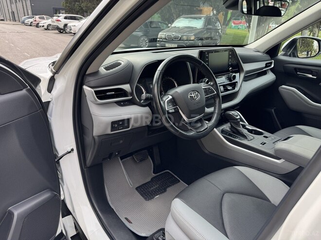 Toyota Highlander-14