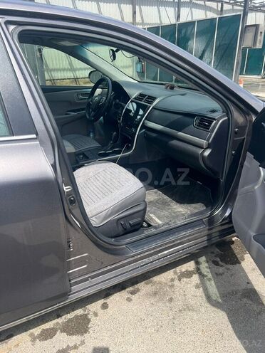 Toyota Camry-4