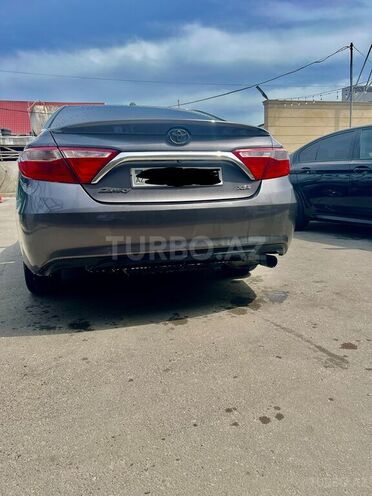 Toyota Camry-6