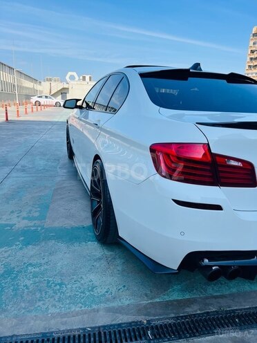 BMW 528-2