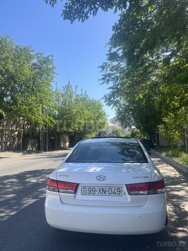 Hyundai Sonata-2