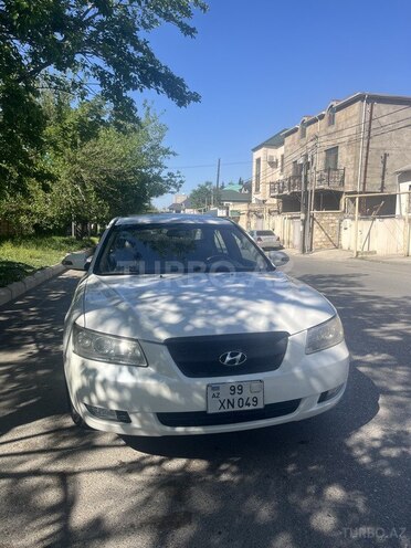 Hyundai Sonata-1