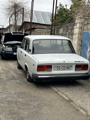 LADA (VAZ) 2107-2