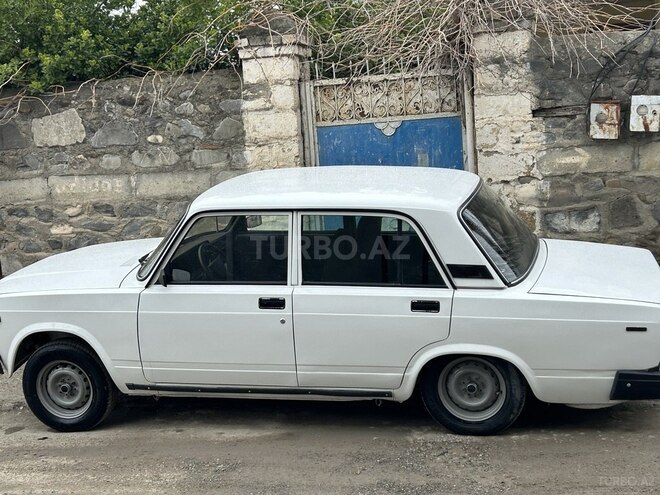 LADA (VAZ) 2107-4