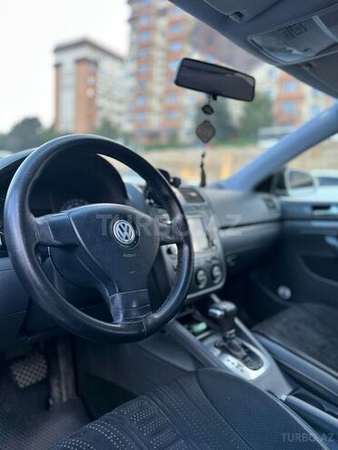 Volkswagen Jetta-8