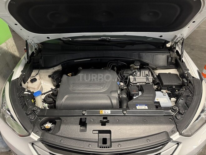 Hyundai Santa Fe-9
