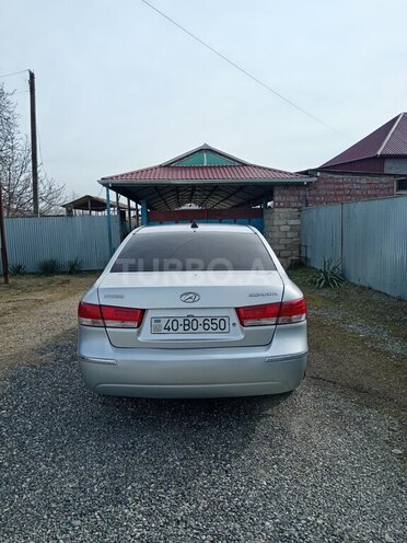 Hyundai Sonata-2