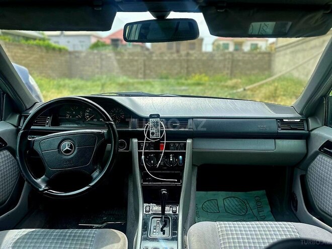 Mercedes 280 E-7