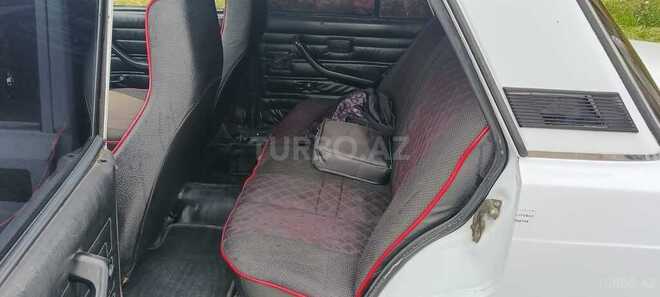 LADA (VAZ) 2107-4