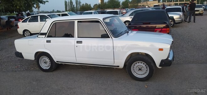 LADA (VAZ) 2107-4