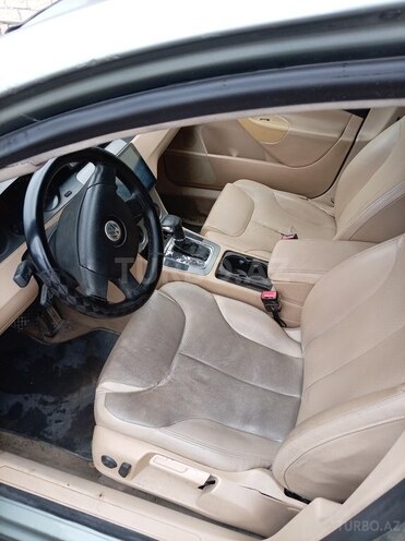Volkswagen Passat-6