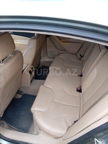 Volkswagen Passat-5