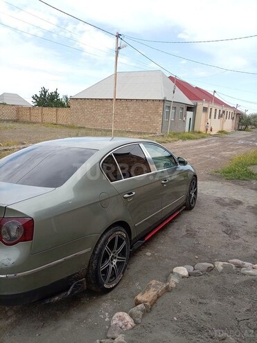 Volkswagen Passat-4