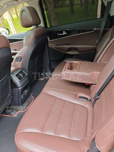 Kia Sorento-10