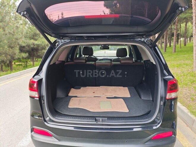 Kia Sorento-13