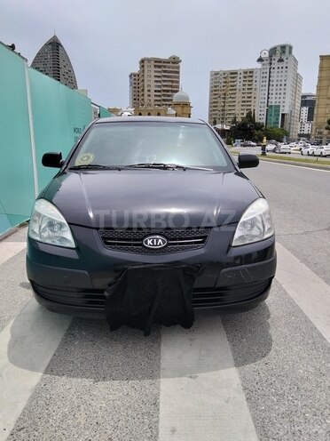 Kia Rio-1