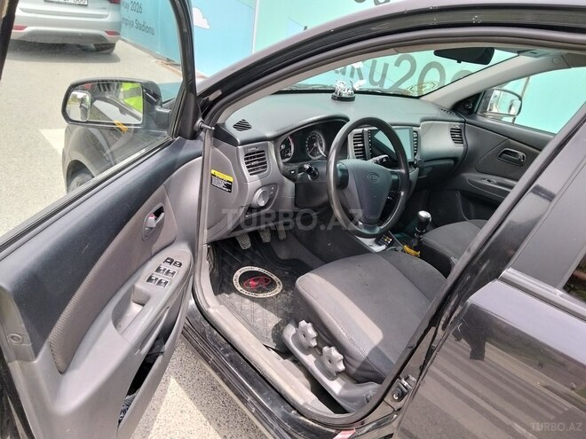 Kia Rio-4