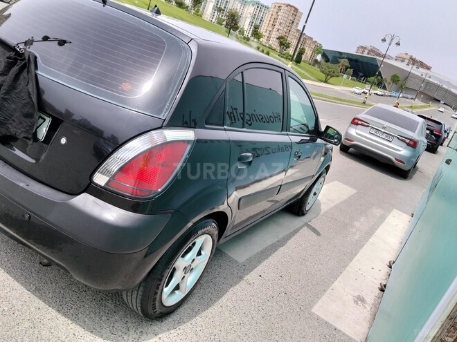 Kia Rio-8