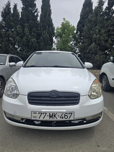 Hyundai Accent-1