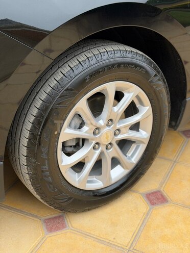 Chevrolet Equinox-4