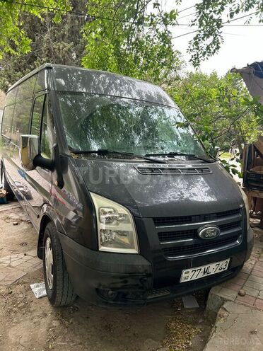Ford Transit-1