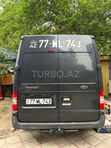 Ford Transit-2