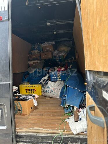 Ford Transit-6