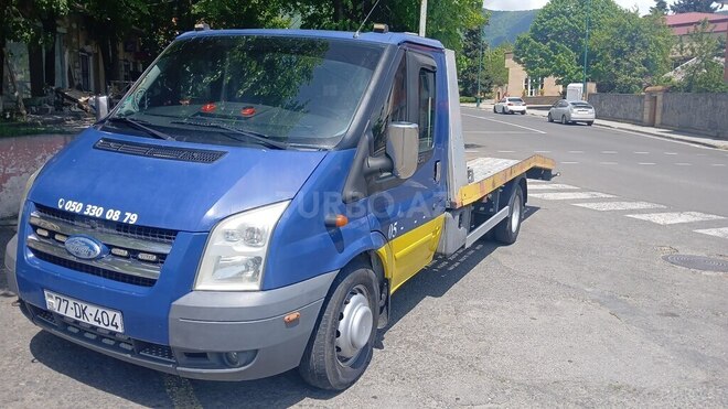 Ford Transit-3