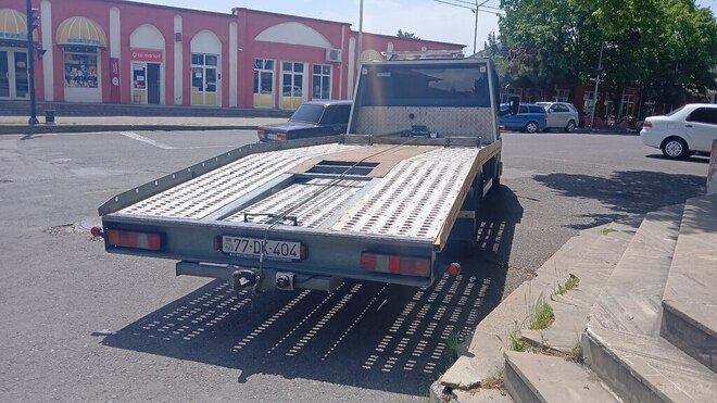 Ford Transit-4
